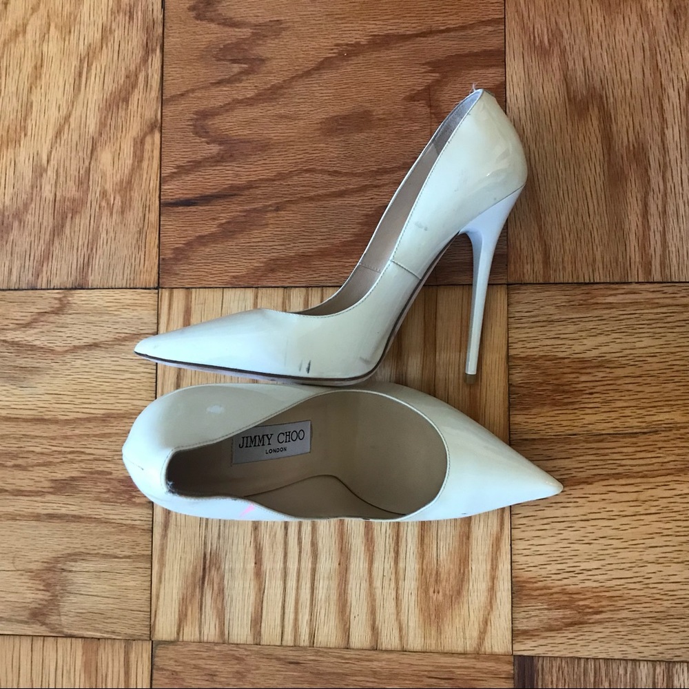 JIMMY CHOO Off-white Patent Leather Pumps Size 39